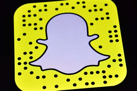 snapchat iphone xs max users experiencing issues camera glitches