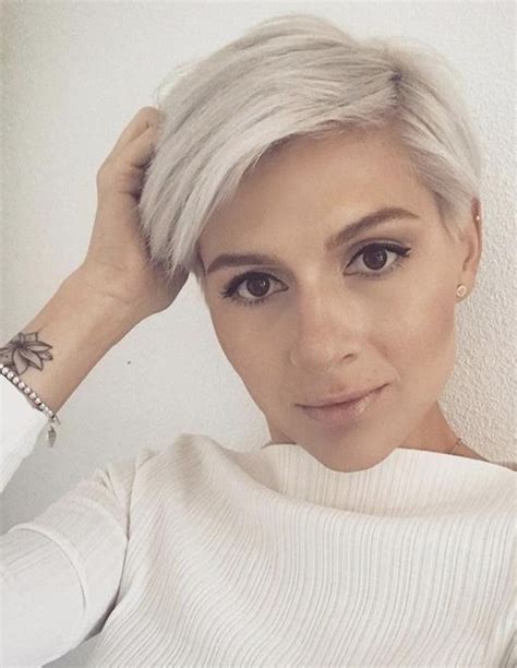 30 Top Stylish White Short Pixie Haircut Ideas For Woman