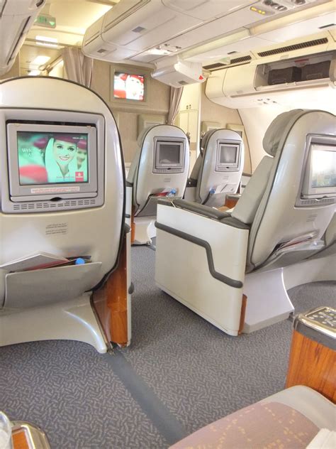 Plan De Cabine Emirates Airbus A330 200 Three Class
