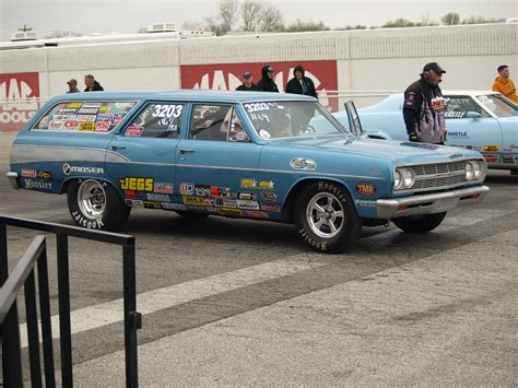 cool drag racing station wagon  nhra spring spectacle flickr