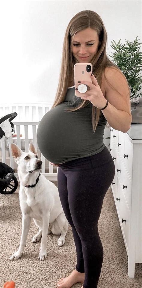 preggo nude on twitter what a lovely bump 🐕‍🦺😀