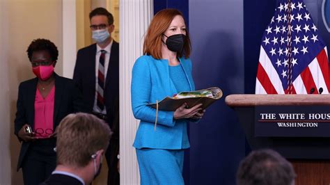 Jen Psaki Wont Leave Biden Press Secretary Post After A Year