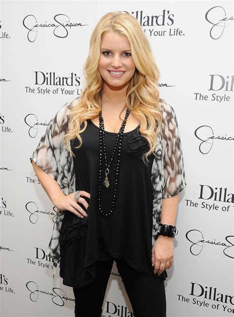 Pictures Of Jessica Simpson Signing Autographs In Texas Popsugar