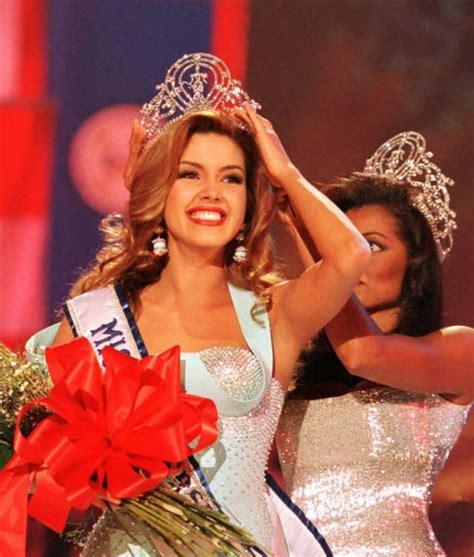 Former Miss Universe’s Past Exposed — Did She Have Sex