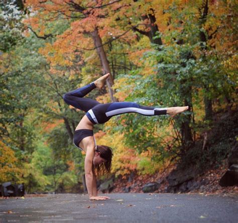 fall ing  yoga  poses   balance  autumn practice riva