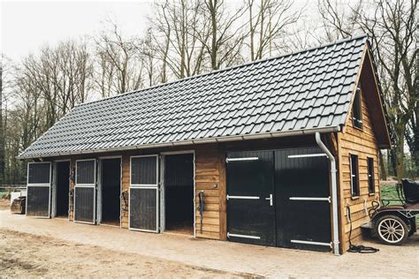 houten paardenstal dream horse barns house makeovers luxury horse stables