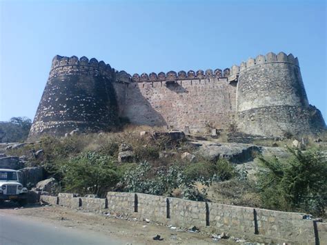 jhansi fort historical facts  pictures  history hub