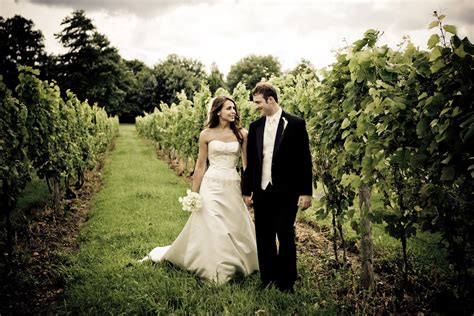 The Perfect Michigan Winery Wedding The Wedding Shoppe