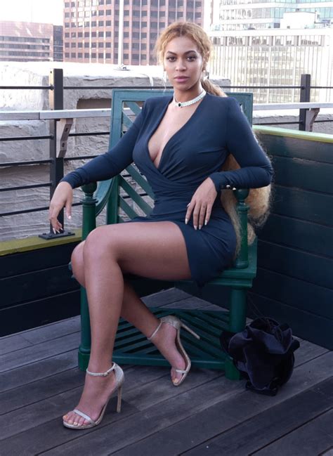 49 Sexy Photos Of Beyonce S Legs Are Sexy As Hell