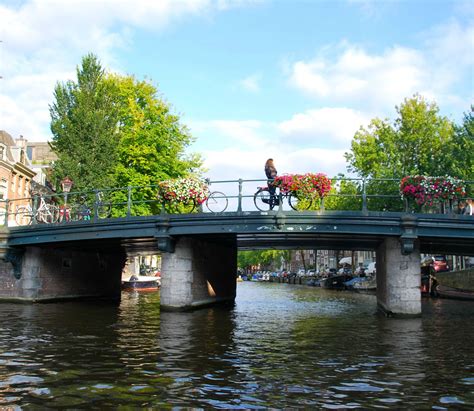 top 10 things to do in amsterdam for first time visitors traveler s