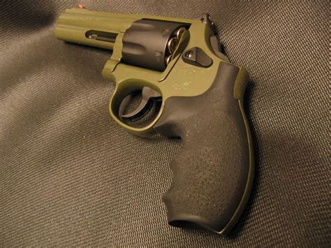 images  guns    color  pinterest pistols revolvers  firearms