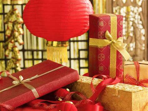 chinese etiquette gift giving china top trip