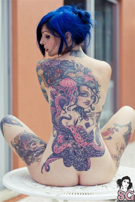riae suicide naked new girl wallpaper