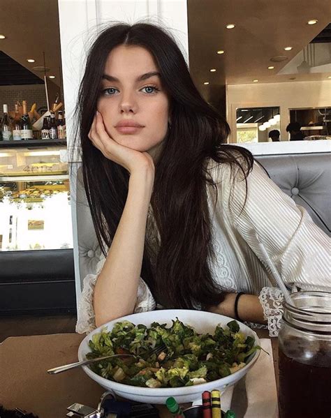 Shake Real Girls Pussy Sonia Ben Ammar