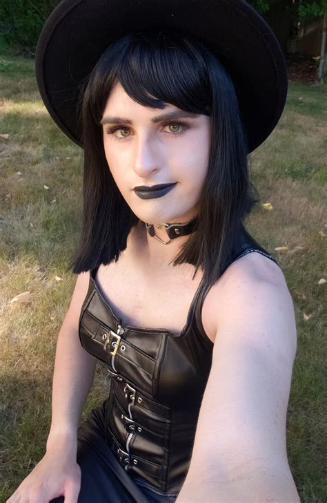 you say something about wanting a goth girlfriend r crossdressing