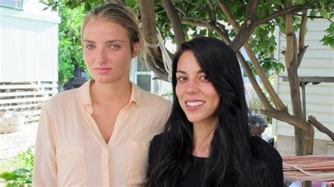 Us Hawaii Lesbian Pair Held After Kissing Win Damages