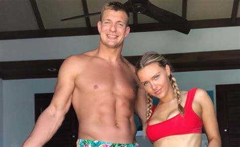 look rob gronkowski s hot cheerleader girlfriend camille