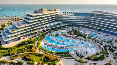 palm dubai hotel review conde nast traveler