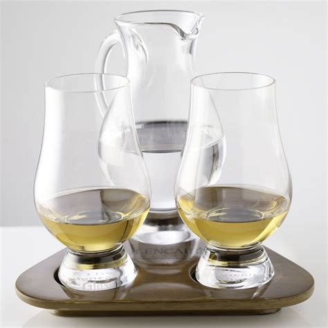 The Glencairn Official Whisky Glass And Whisky Jug Flight Tasting Tray