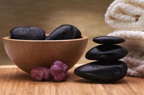 watchfit hot stone massage benefits