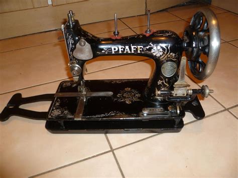 Rare Pfaff Vintage Model R Sewing Machine In Bristol