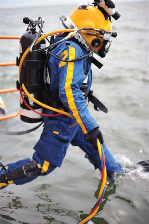 The Skins U S Navy Divers Work In