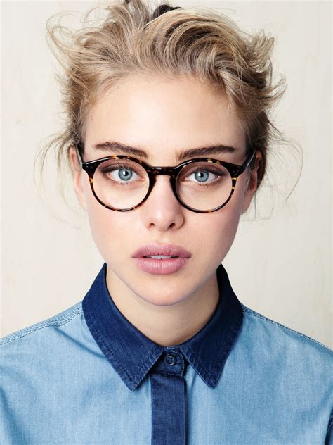 7 ways to wear makeup with glasses chicas con gafas maquillaje con