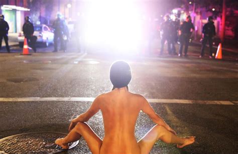 portland s naked athena is the hero we need now los angeles times