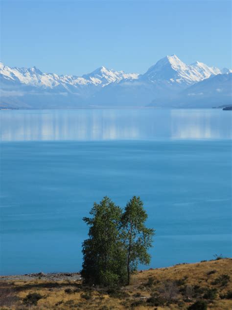 lake pukaki  zealand holidays south island natural landmarks