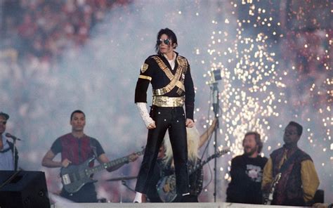 Nfl Roll Out Yet Another Halftime Show That Fails To Live Up To Michael