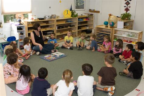 importance  circle time  montessori childrens house