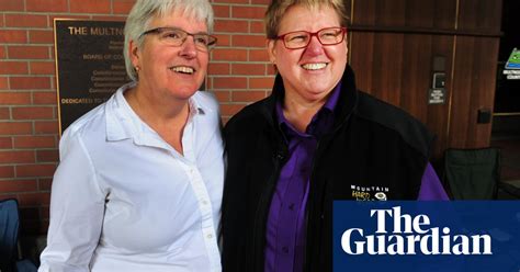 oregon couples wed as same sex marriage ban struck down