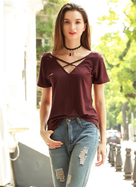 burgundy l casual crossed v neck t shirt chicuu