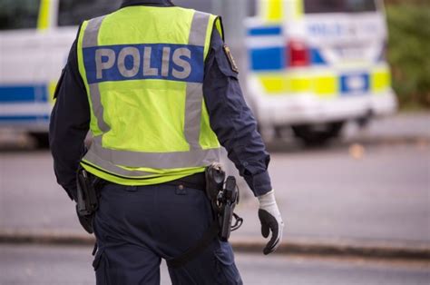 swedish police shoot man threatening people at train station