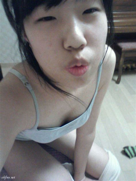 cute korean schoolgirl naked camwhoring photos leaked