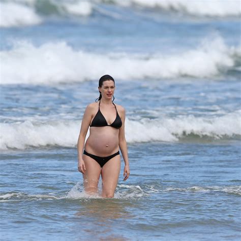 Anne Hathaway Pregnant Showing Pokies In Black Bikini Porn