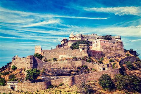forts  rajasthan  visit  relive  legend   rajputs conde nast traveller india