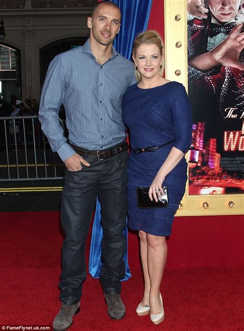 melissa joan hart loses two dress sizes with the help of nutrisystem following birth of her