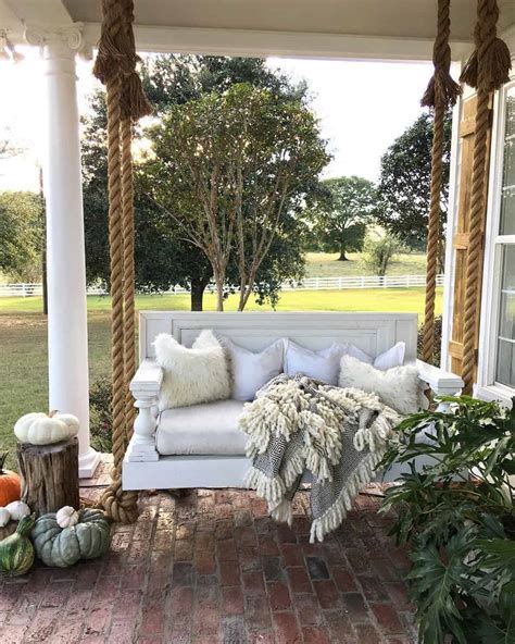 cozy    porch swing ideas