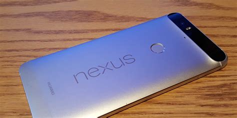 google nexus p  android  nougat update  night light fingerprint swipe features