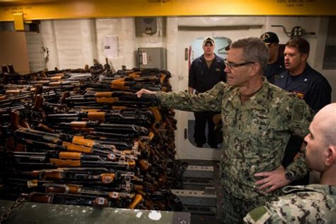 u n inspectors examine weapons seized by u s navy near yemen