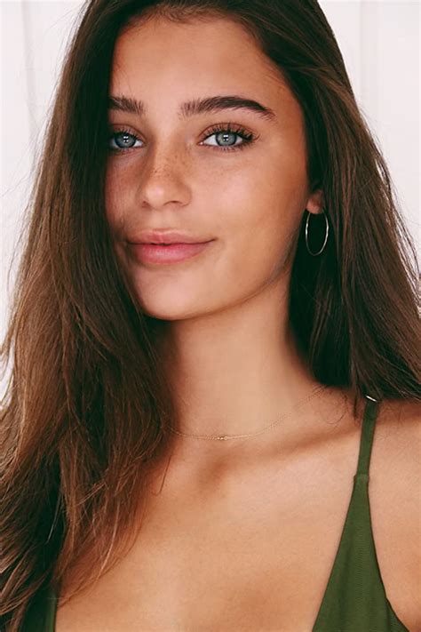Picture Of Sophi Knight