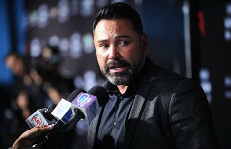 Oscar De La Hoya Addresses Cross Dressing Photos And