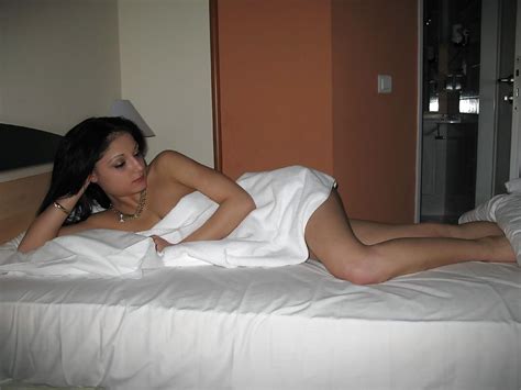 Naked Girls In Bed 42 Pics Xhamster