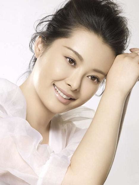 china famous actress yuan li acroholic
