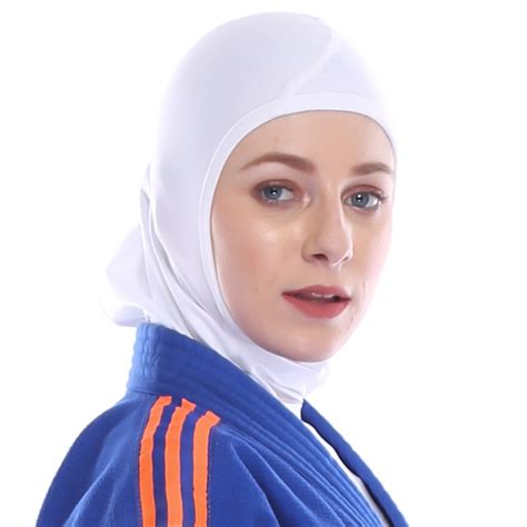tiento fit hijab putih jilbab instant kerudung putih tiento