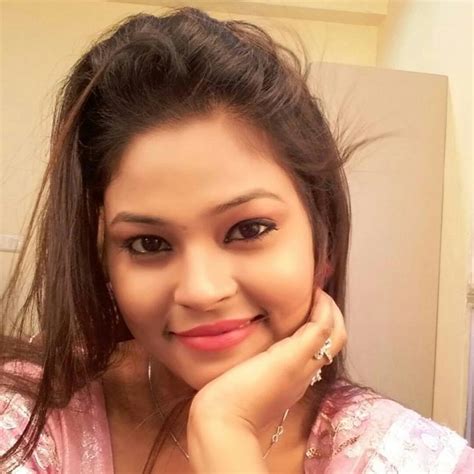 bengali actress moumita saha  dead suicide note hints  depression ibtimes india