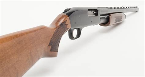 mossberg model  pump action shotgun  gauge  ventilated rib