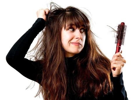 Ha una progressione molto più . Caduta dei capelli nelle donne: quali sono le cause e come combatterle