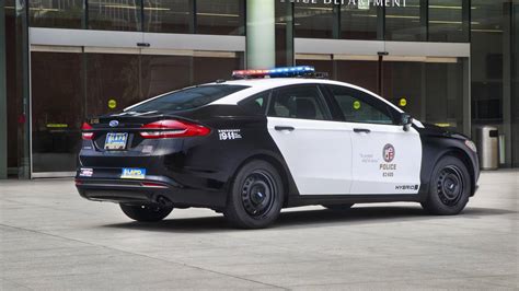 ford autonomous police car  give chase  speedsters issue